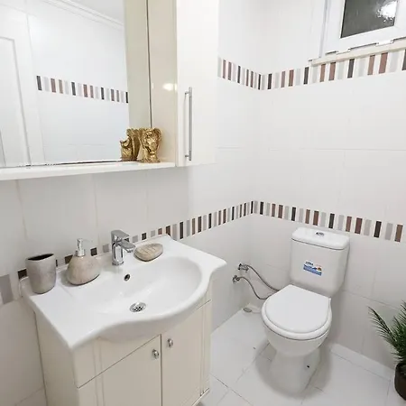 Chic & Large 3-bedroom Flat In Sisli Isztambul