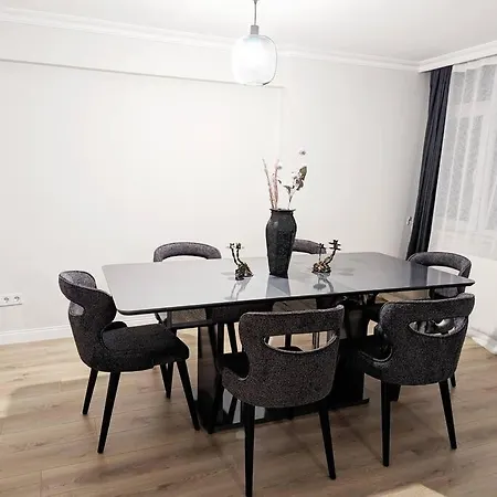 Chic & Large 3-bedroom Flat In Sisli Apartman *