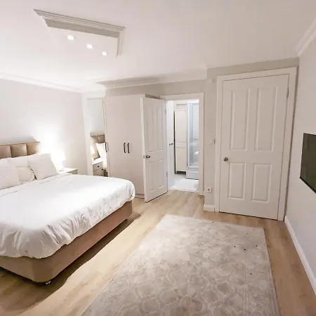Chic & Large 3-bedroom Flat In Sisli * Isztambul